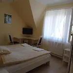 Pensión Akác