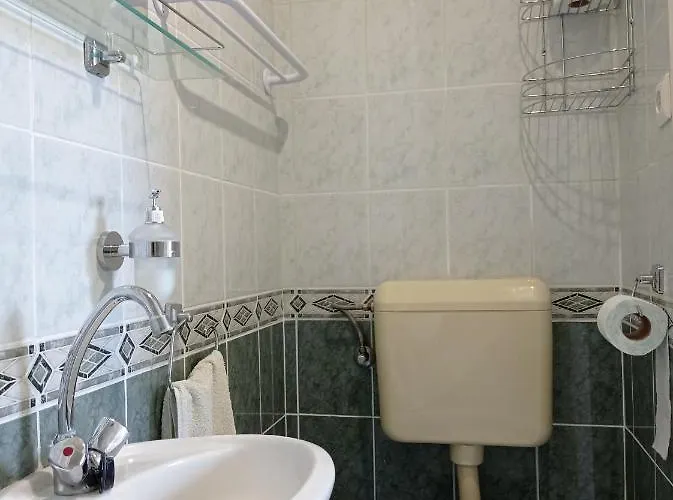 Akac Vendeghaz Pensionat 3*